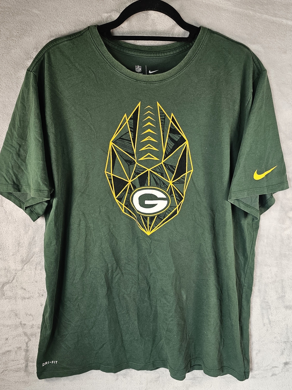 The Nike Tee Sz. XL Geometric Green Bay Packers NFL Graphic T-Shirt Athletic Cut